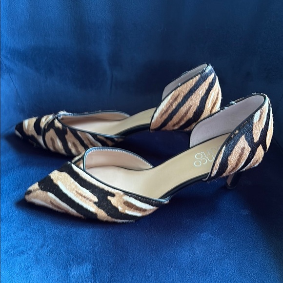 Franco Sarto Daisi Animal Print Pointed Toe Heels Leather & Fur - Picture 5 of 12